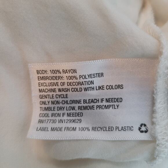 Knox Rose Size M Boho Embroidered Sleeveless Top in Beige Caftan Neckline - Picture 6 of 10